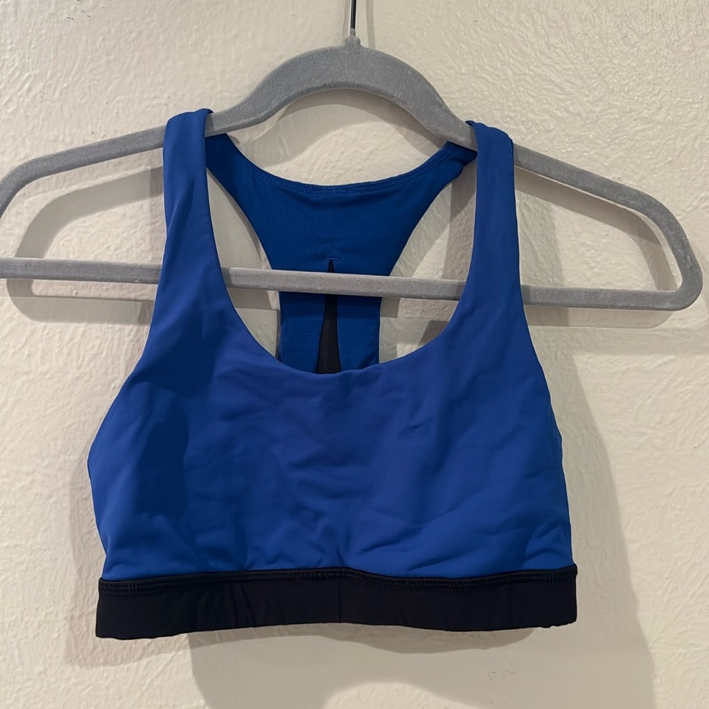 Lululemon Invigorate Sports Bra, size 6